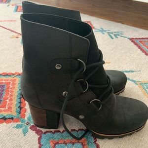 Sorel Addington Suede Lace-Up Bootie Size 8